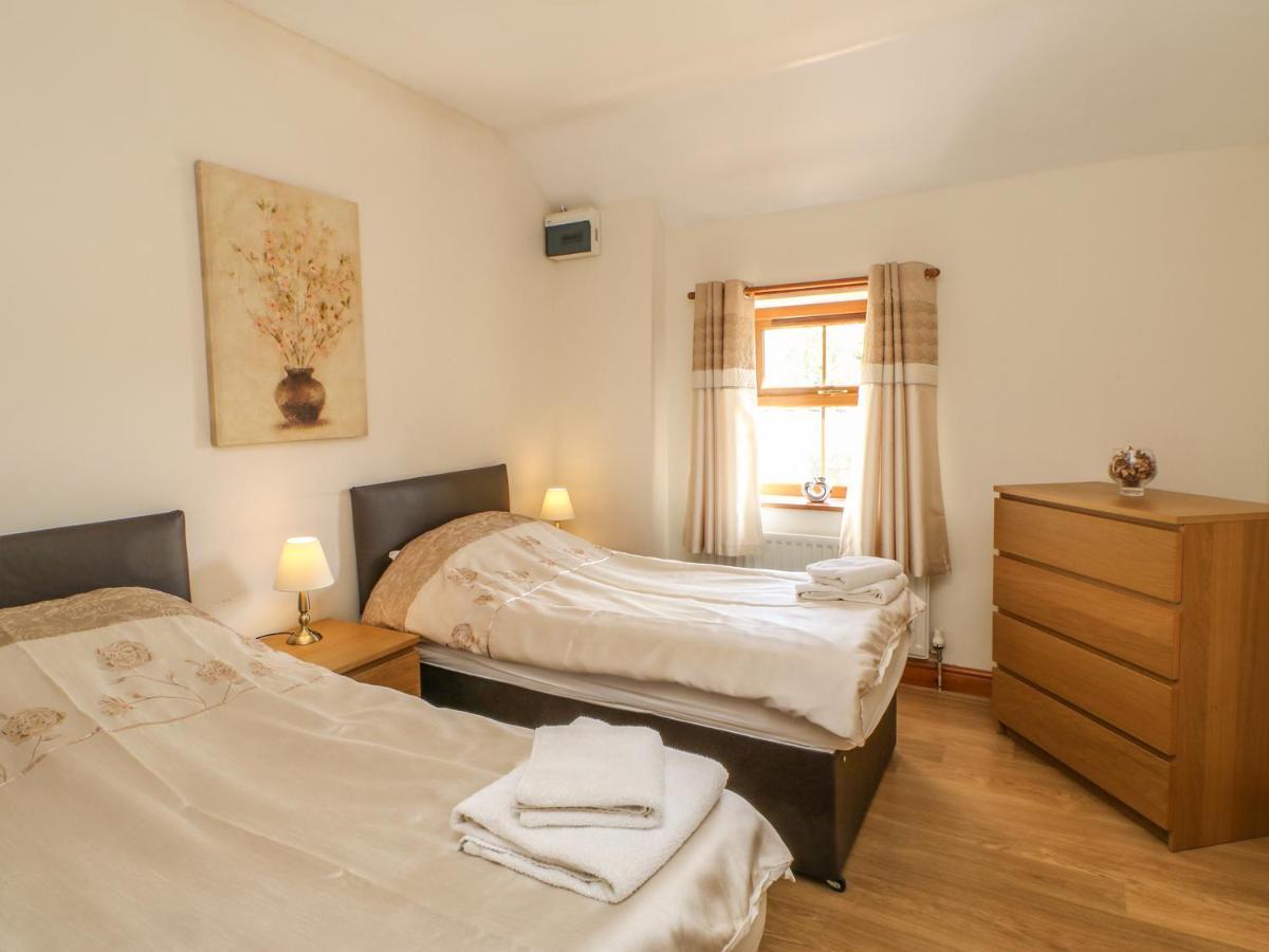 The Hayloft Villa Alston Bagian luar foto